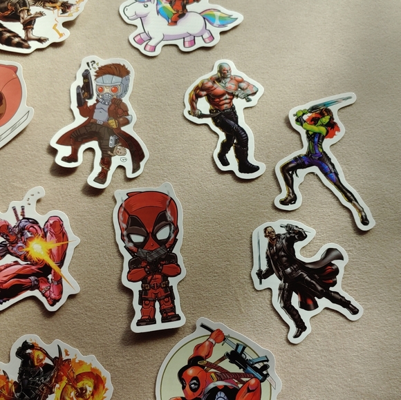 ๐3/$18 Marvel stickers - Picture 2 of 4